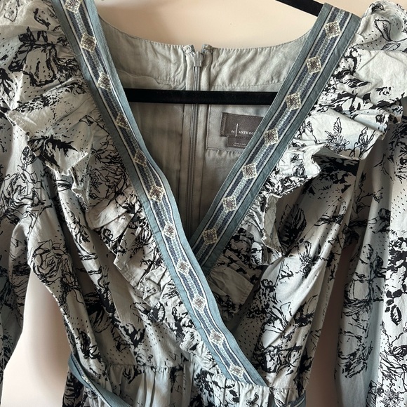 NWOT Anthropologie Ruffle Wrap Dress Blue Motif with pockets
Size Small Petite - Picture 6 of 9